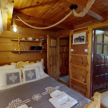 Willa Zima Twoje Wyjatkowe Miejsce W Bukowinie Tatrzanskiej 住宿加早餐酒店 3*